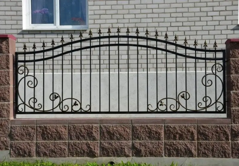 кованый забор на заказ с установкой в спб
