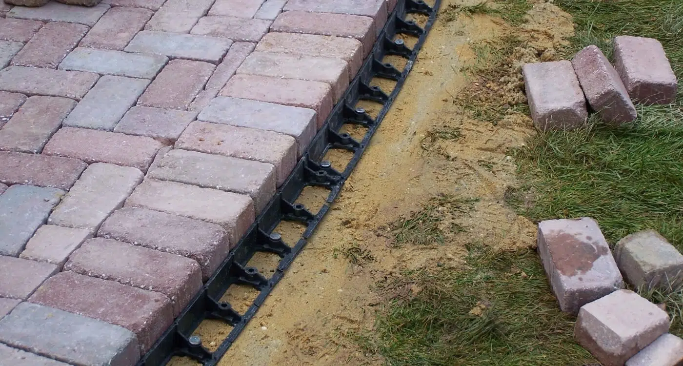 пластиковый бордюр для тротуарной плитки скрытый купить спб