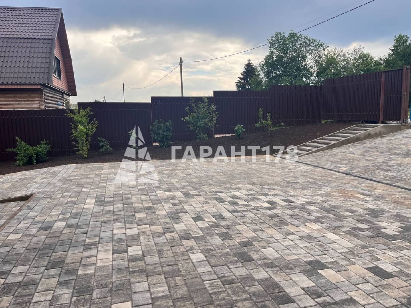 Парковка из тротуарной плитки