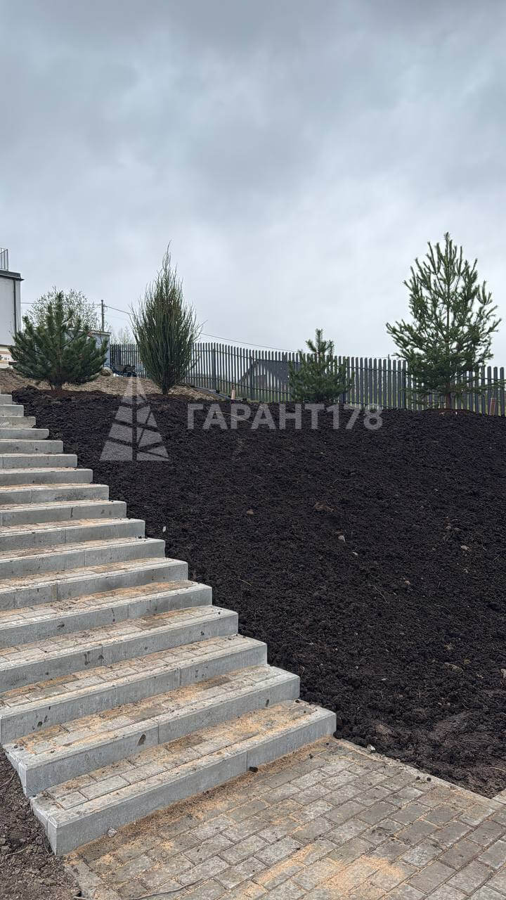 лестница из брусчатки на участке с уклоном спб фото