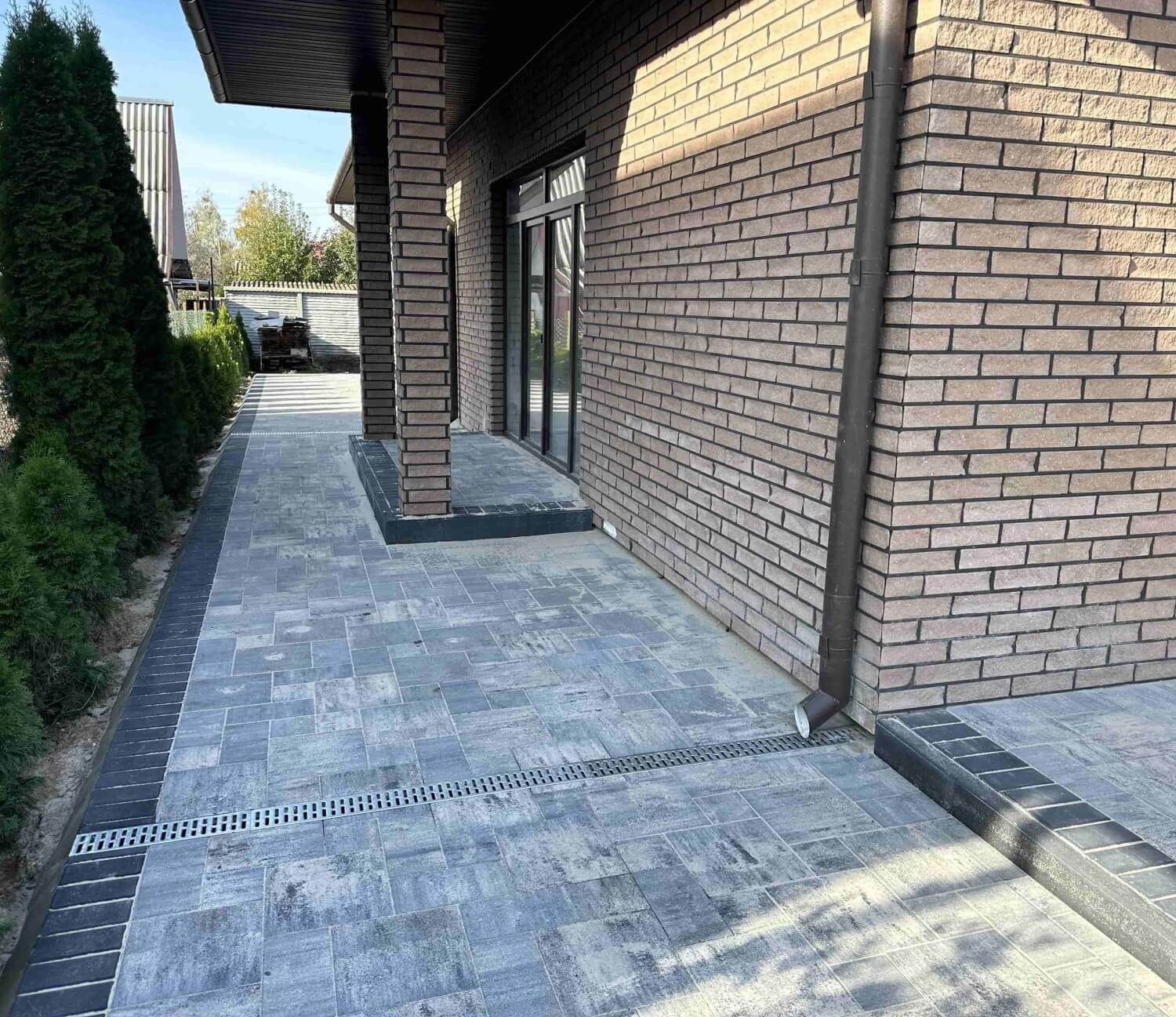 мощение клинкерной брусчаткой дорожки парковка отмостка спб цена