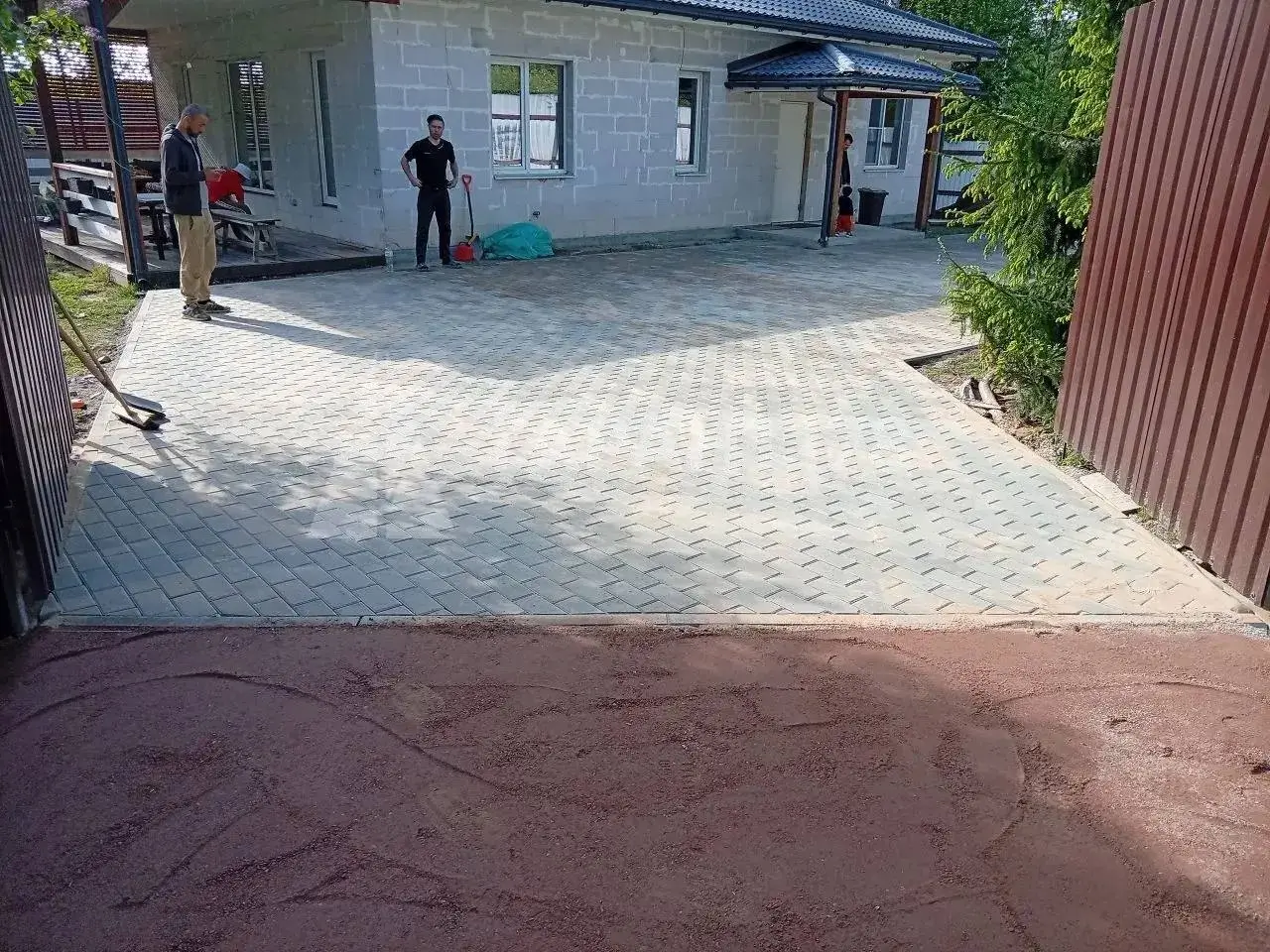 Мощение въездной зоны (п. Левашово)